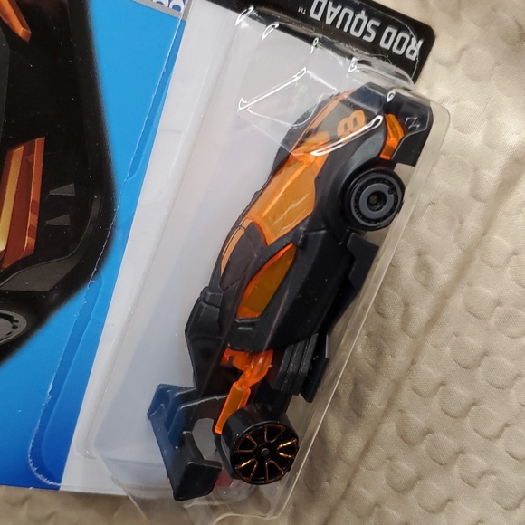 Hot‎ Wheels - Picture 2 of 10